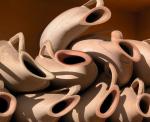 CROONING VASES
